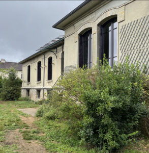 Comme Un Trait architecte d'intérieur architecture d'intérieur LE MANS SARTHE Pays de la Loire Rénovation d'un villa début de siècle Forbo Marmoleum sol linoléum winckelmans duravit korian belle époque couleur