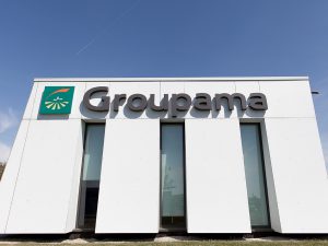 Comme Un Trait architecture d'intérieur en Pays de la Loire réalisation d'une agence commerciale maîtrise d'ouvrage Institution d'assurance Groupama Ernée